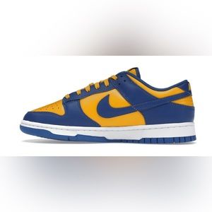 Nike Dunk Low
UCLA